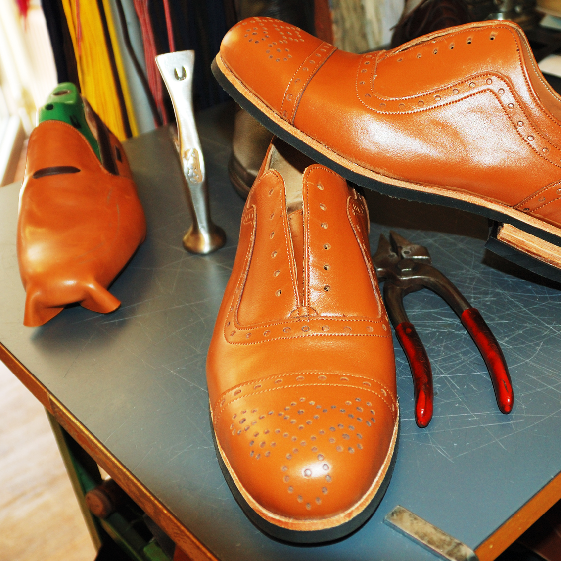 Schuhmacher in München am Lehel